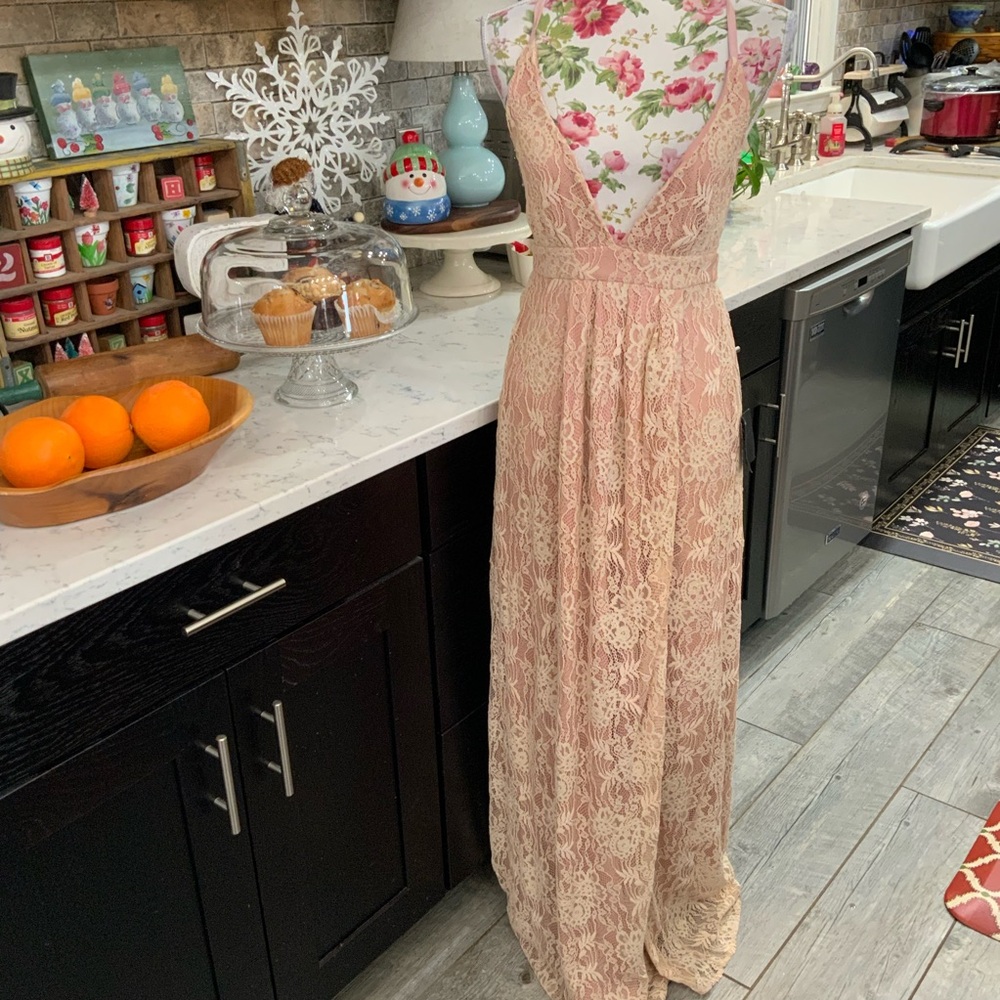 Lulus Women's  XS Stolen Moments Dusty Pink Lace-Up Lace Maxi Dress Feminine New